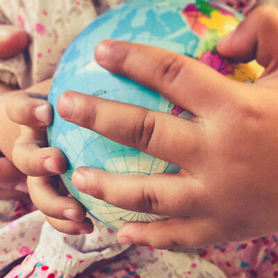 9 Ways to Encourage Your Children to Think Globally