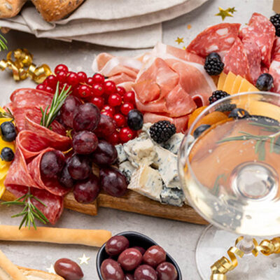 Make 2026 sparkle with this New Year’s celebration board